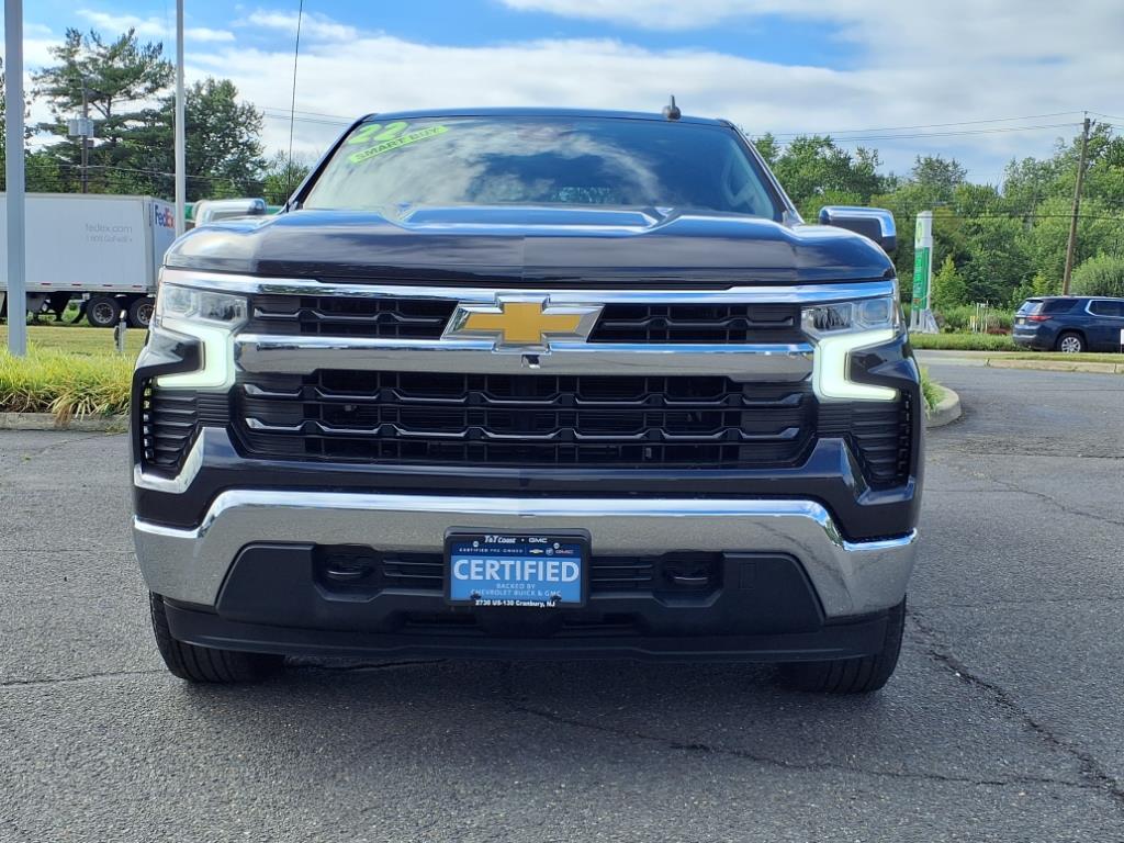 2022 Chevrolet Silverado 1500 LT photo 3