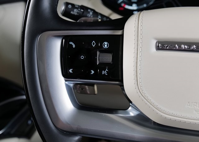 2025 Land Rover Range Rover SE photo 12