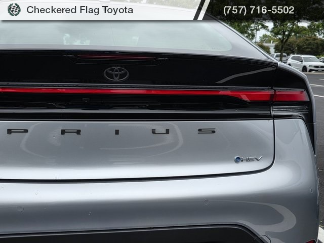 2024 Toyota Prius LE photo 7