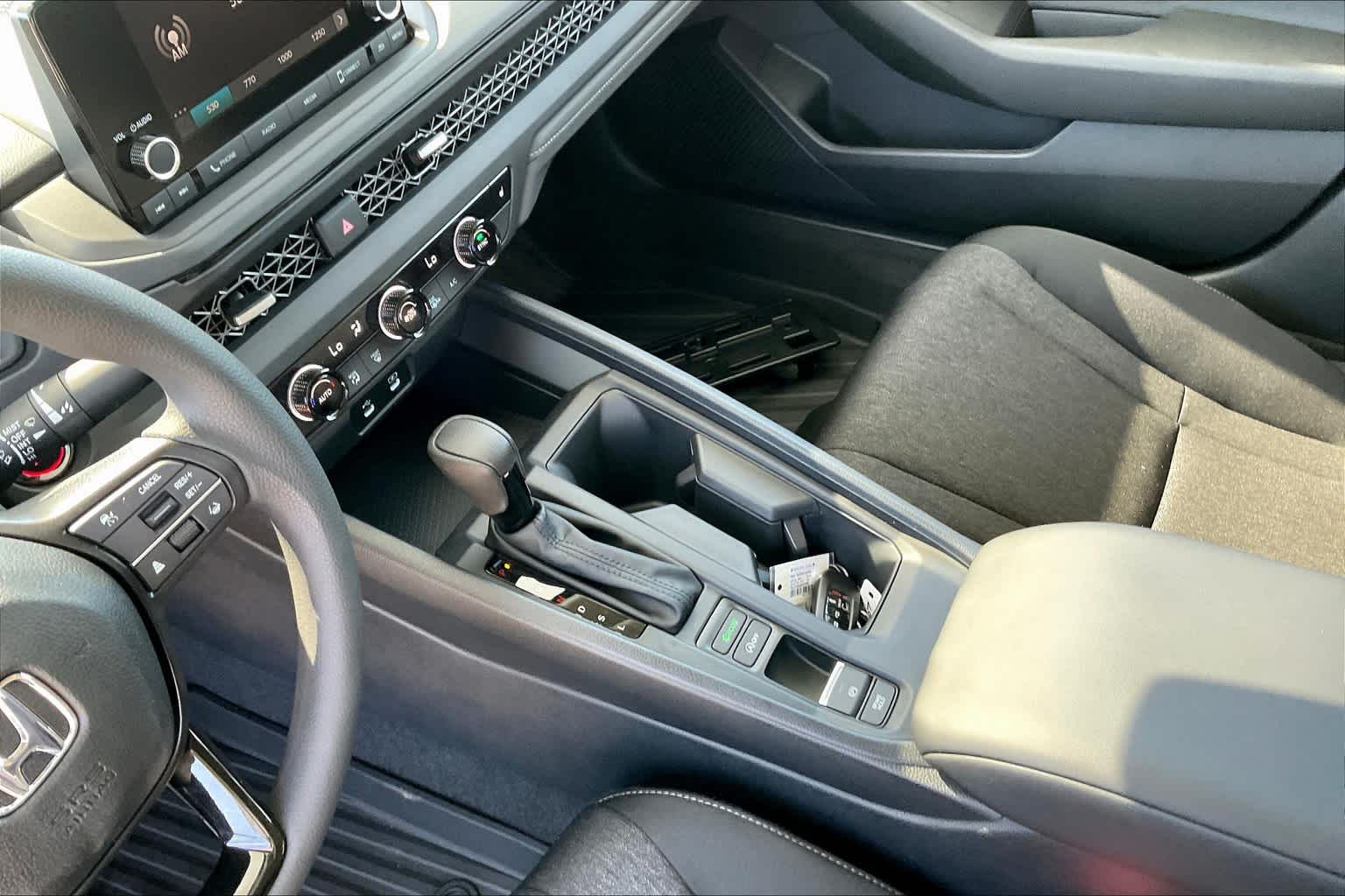 2025 Honda Accord SE photo 7