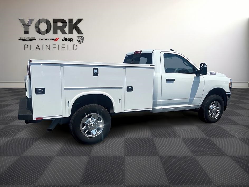 2024 Ram 3500 Tradesman photo 4