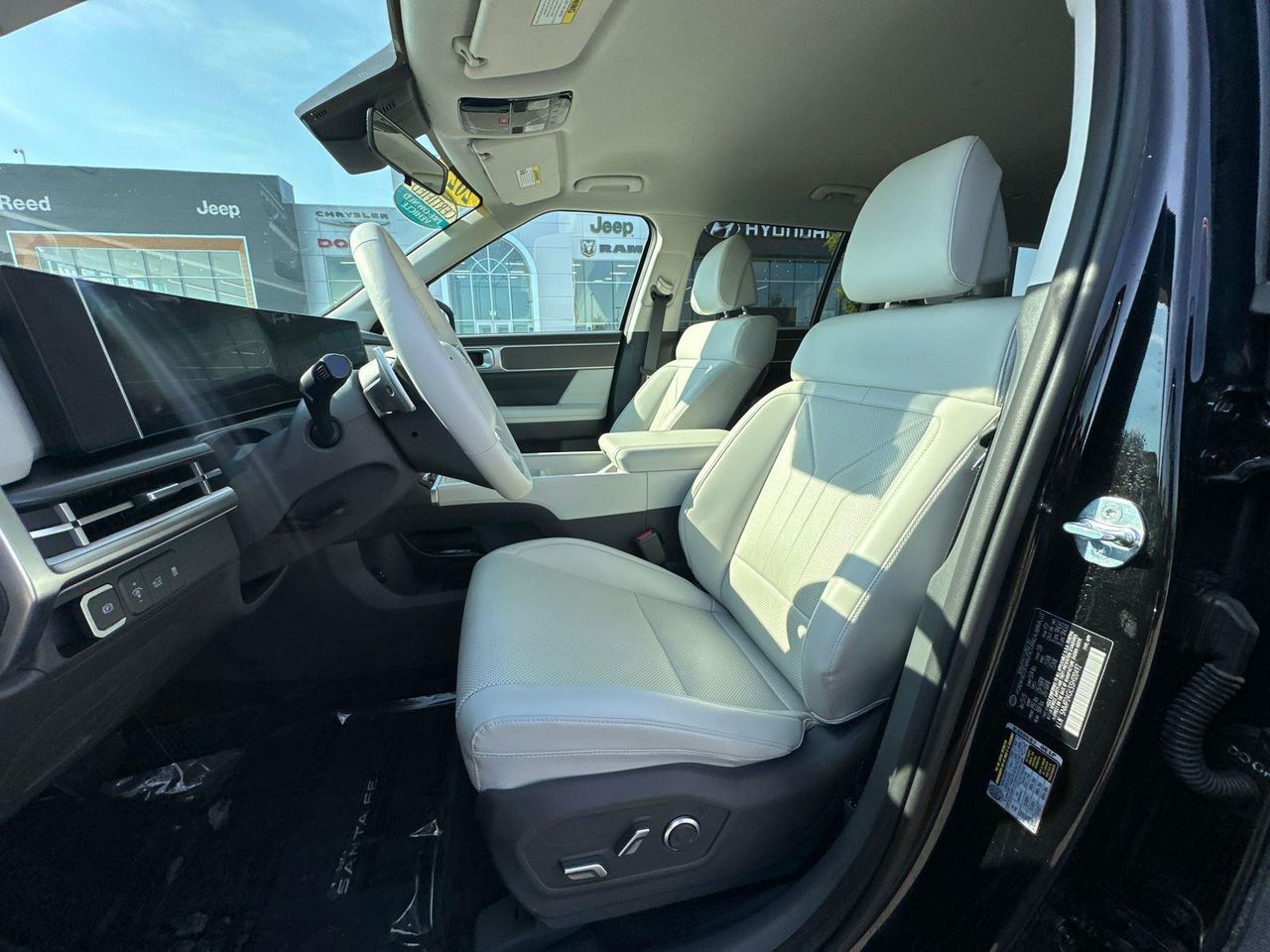 2025 Hyundai Santa Fe SEL photo 9