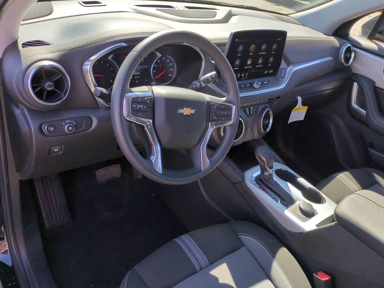 2025 Chevrolet Blazer 2LT photo 9