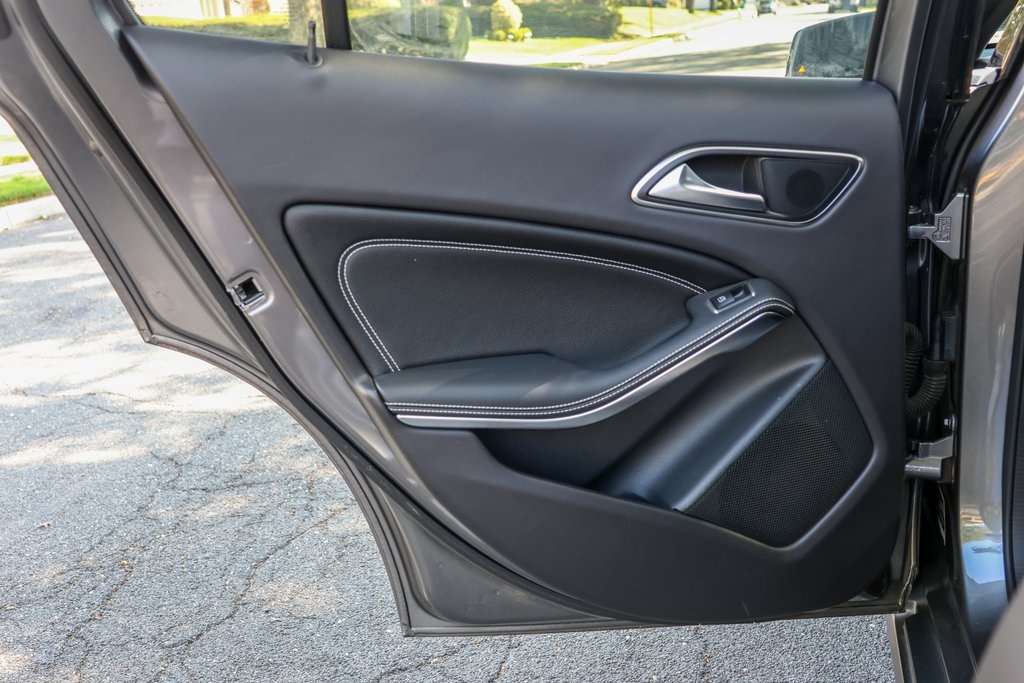 2019 Mercedes Benz GLA 250 4MATIC photo 6