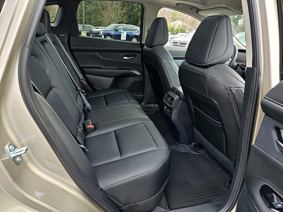 2025 Nissan Murano SL photo 15