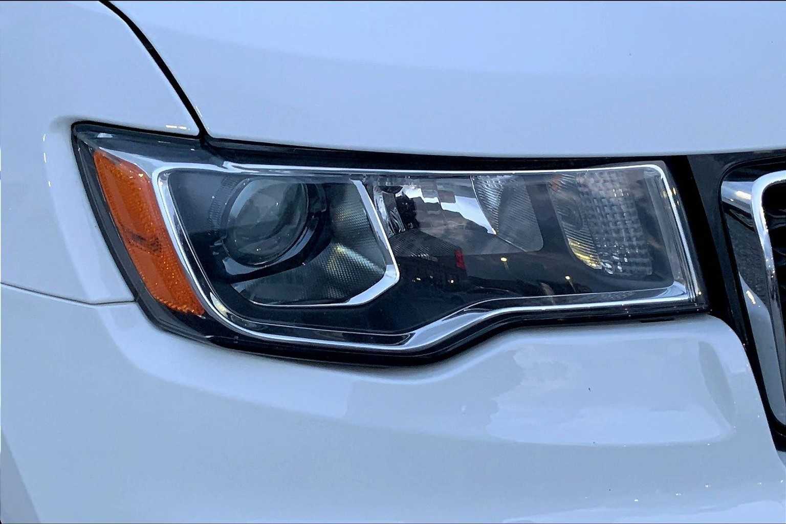 2021 Jeep Grand Cherokee Laredo E photo 22