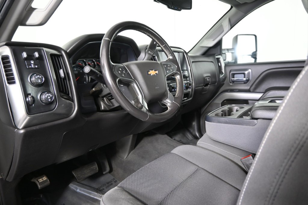 2019 Chevrolet Silverado 2500HD LT photo 20