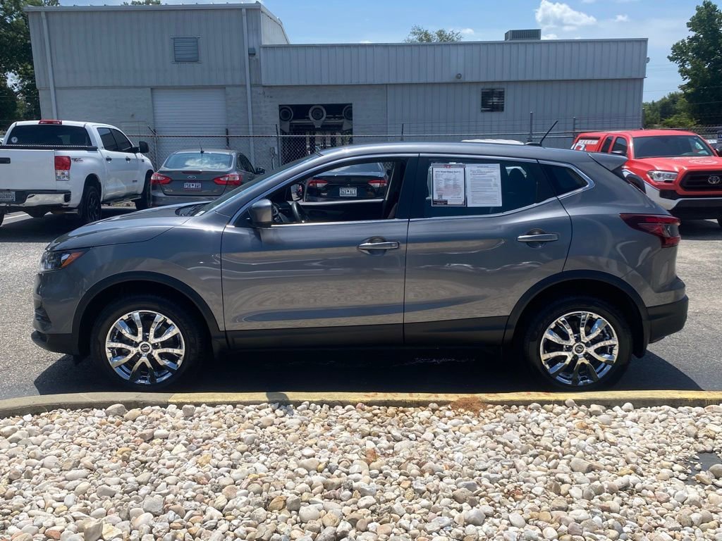 2021 Nissan Rogue Sport S photo 3