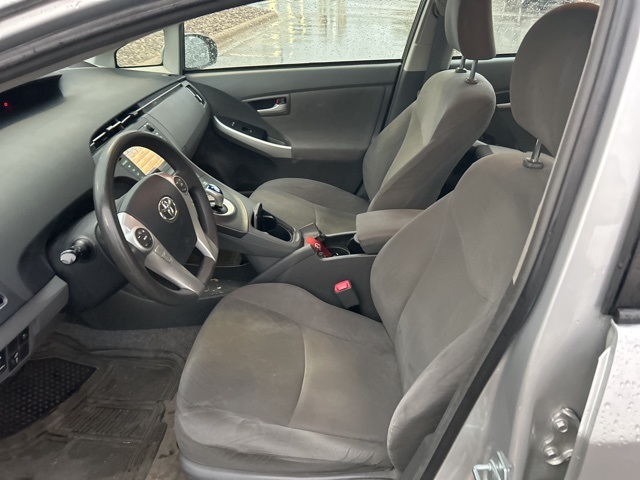 2010 Toyota Prius Three photo 7