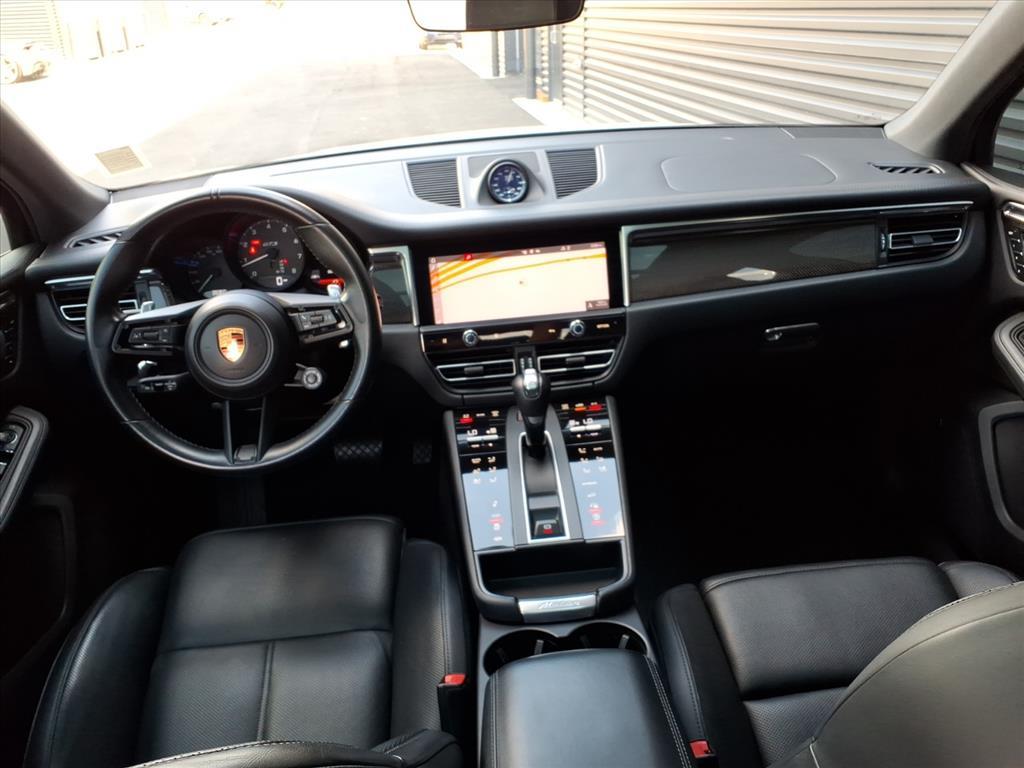 2023 Porsche Macan GTS photo 19