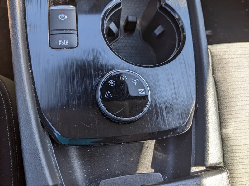 2021 Nissan Rogue SV photo 17