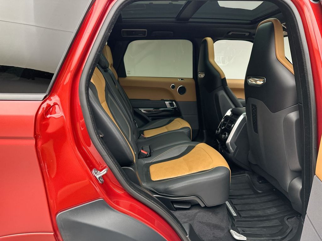 2022 Land Rover Range Rover Sport SVR photo 15