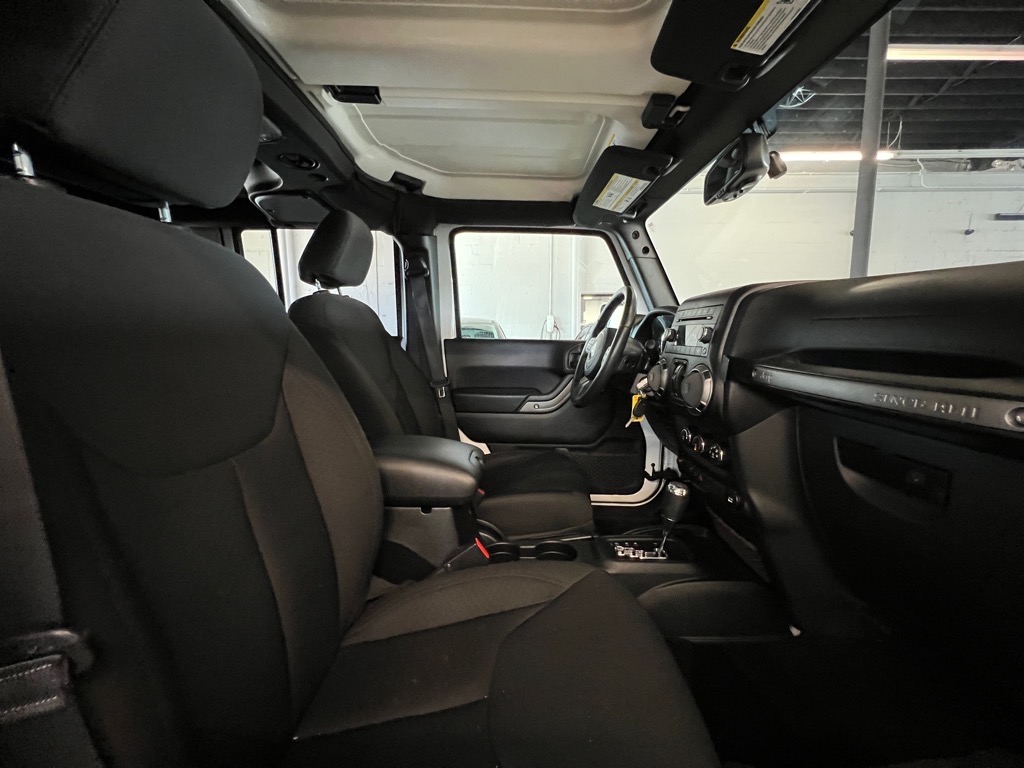 2018 Jeep Wrangler Unlimited Sport S photo 19