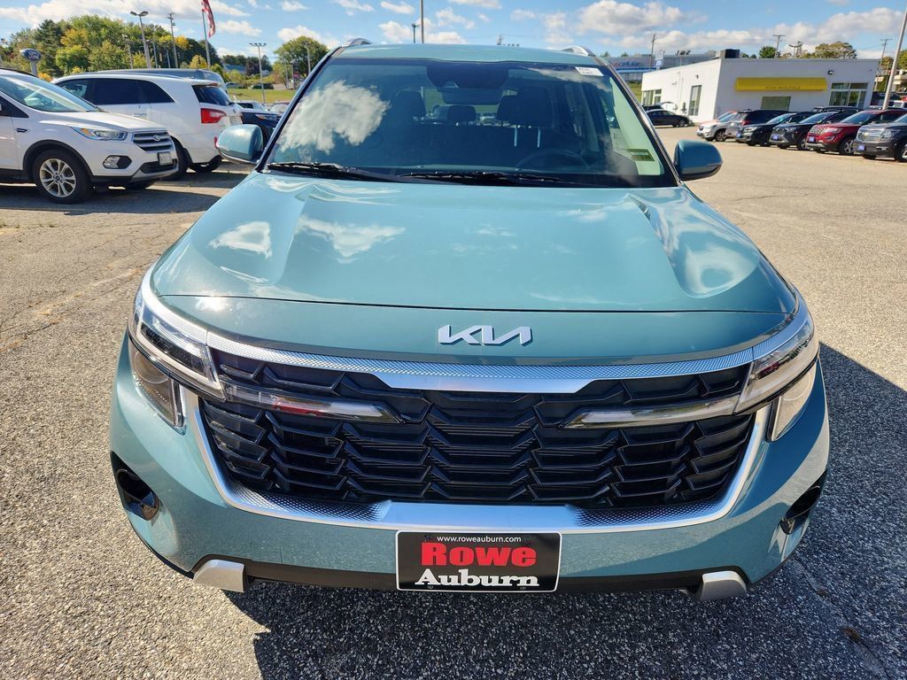 2026 Kia Seltos EX photo 2