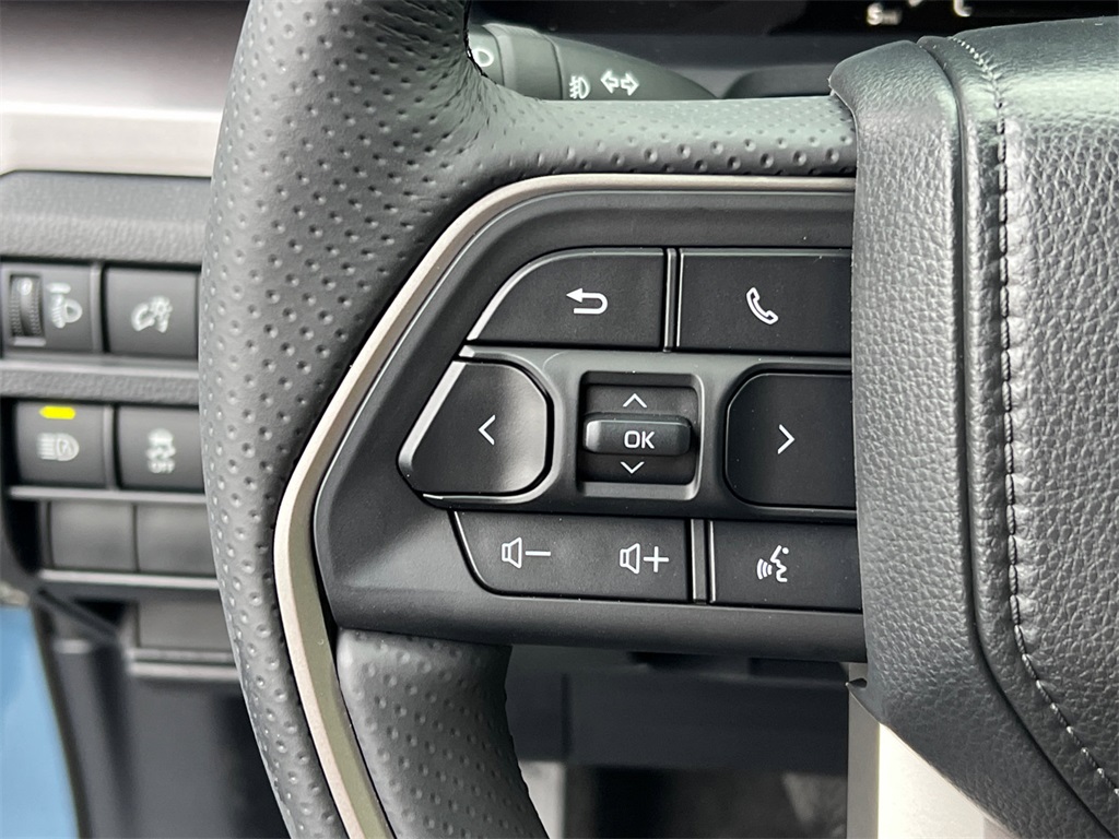 2025 Toyota 4Runner SR5 photo 24