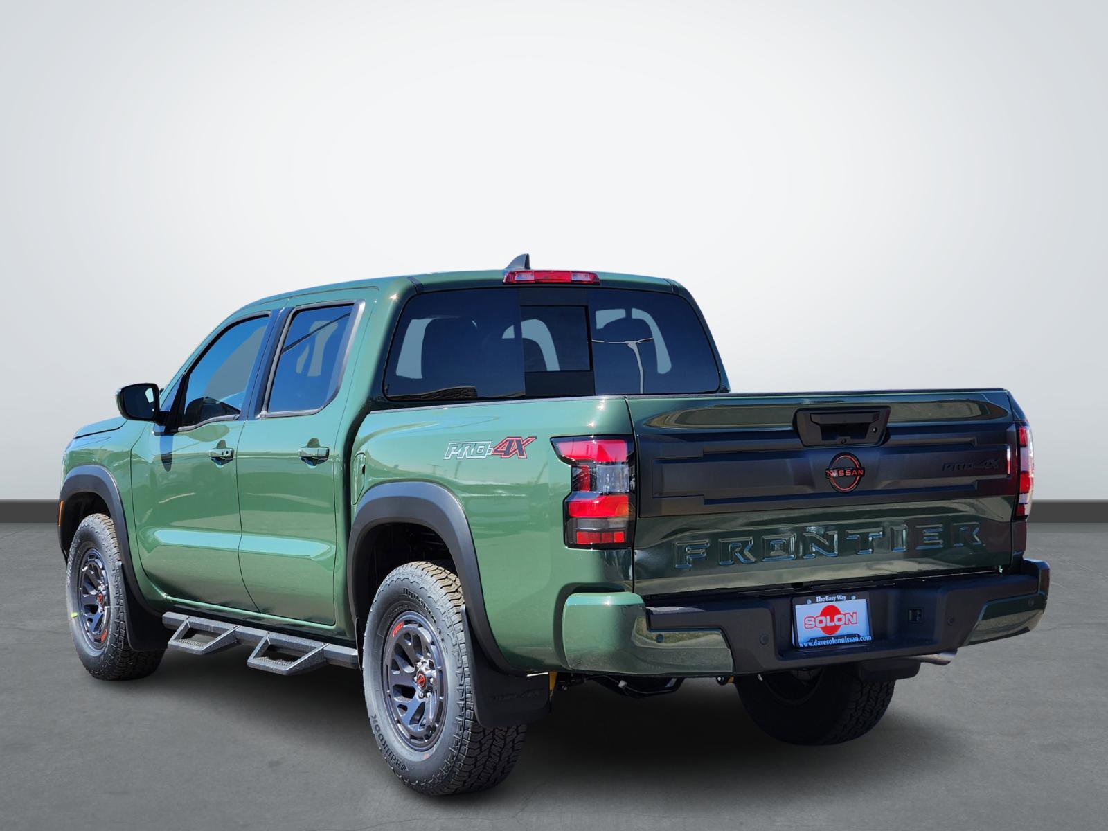 2025 Nissan Frontier Crew Cab PRO-4X photo 3