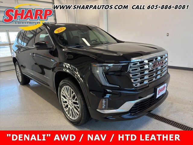 2025 GMC Acadia Denali's photo