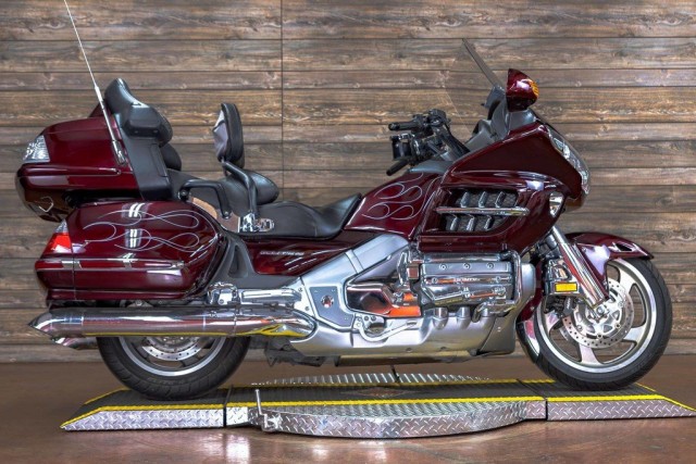 Pre-Owned 2008 Honda® Gold Wing® Premium Audio Premium Audio for