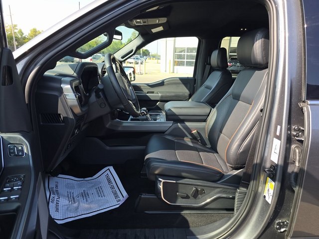 2024 Ford F-150 Lariat photo 3
