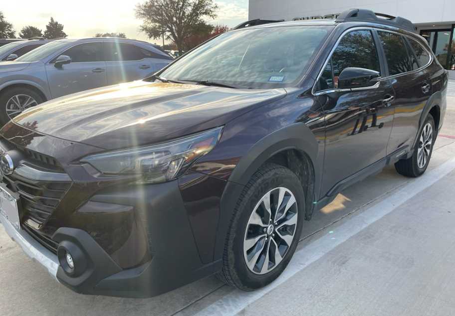 2025 Subaru Outback Limited's photo