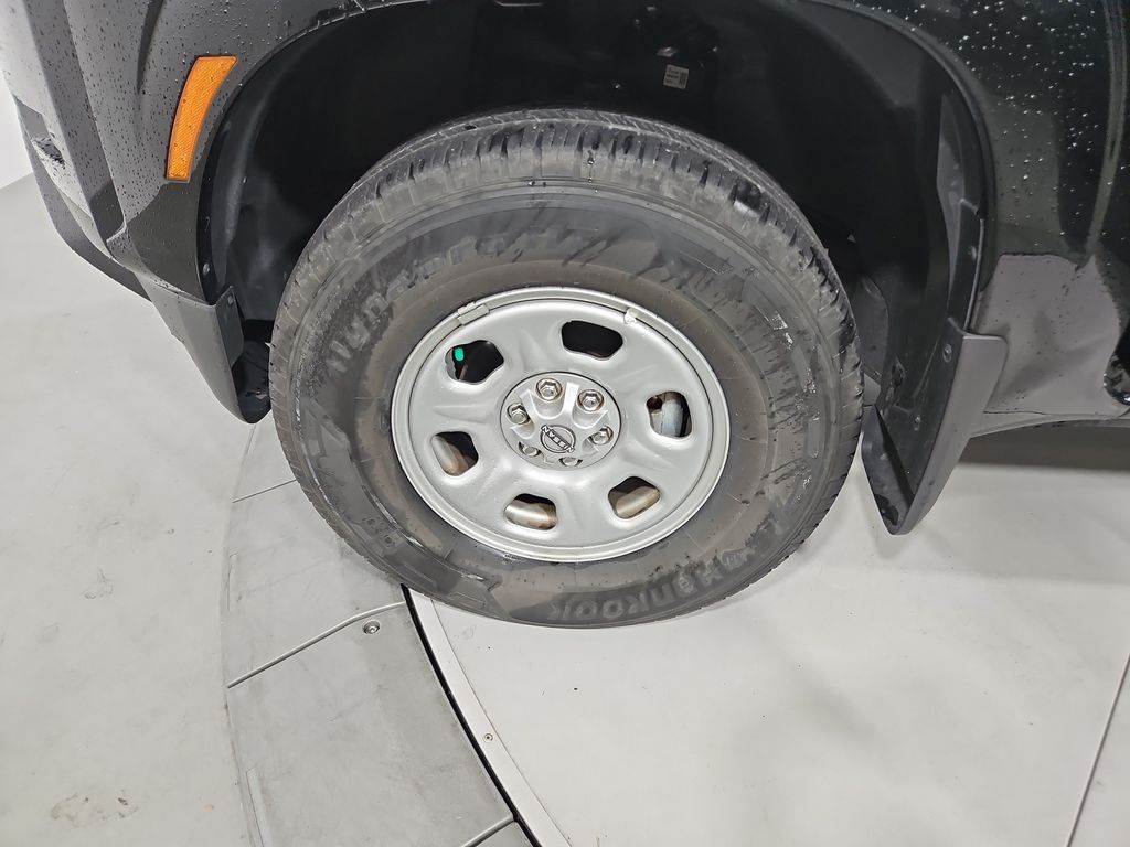 2022 Nissan Frontier S photo 23