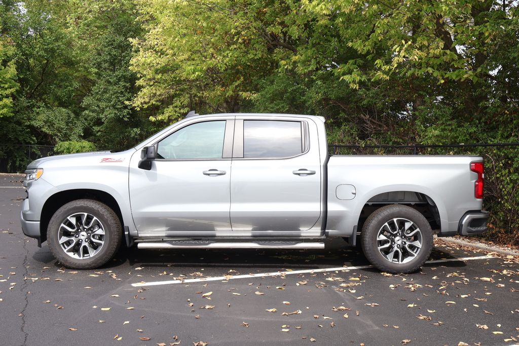 2024 Chevrolet Silverado 1500 RST photo 4