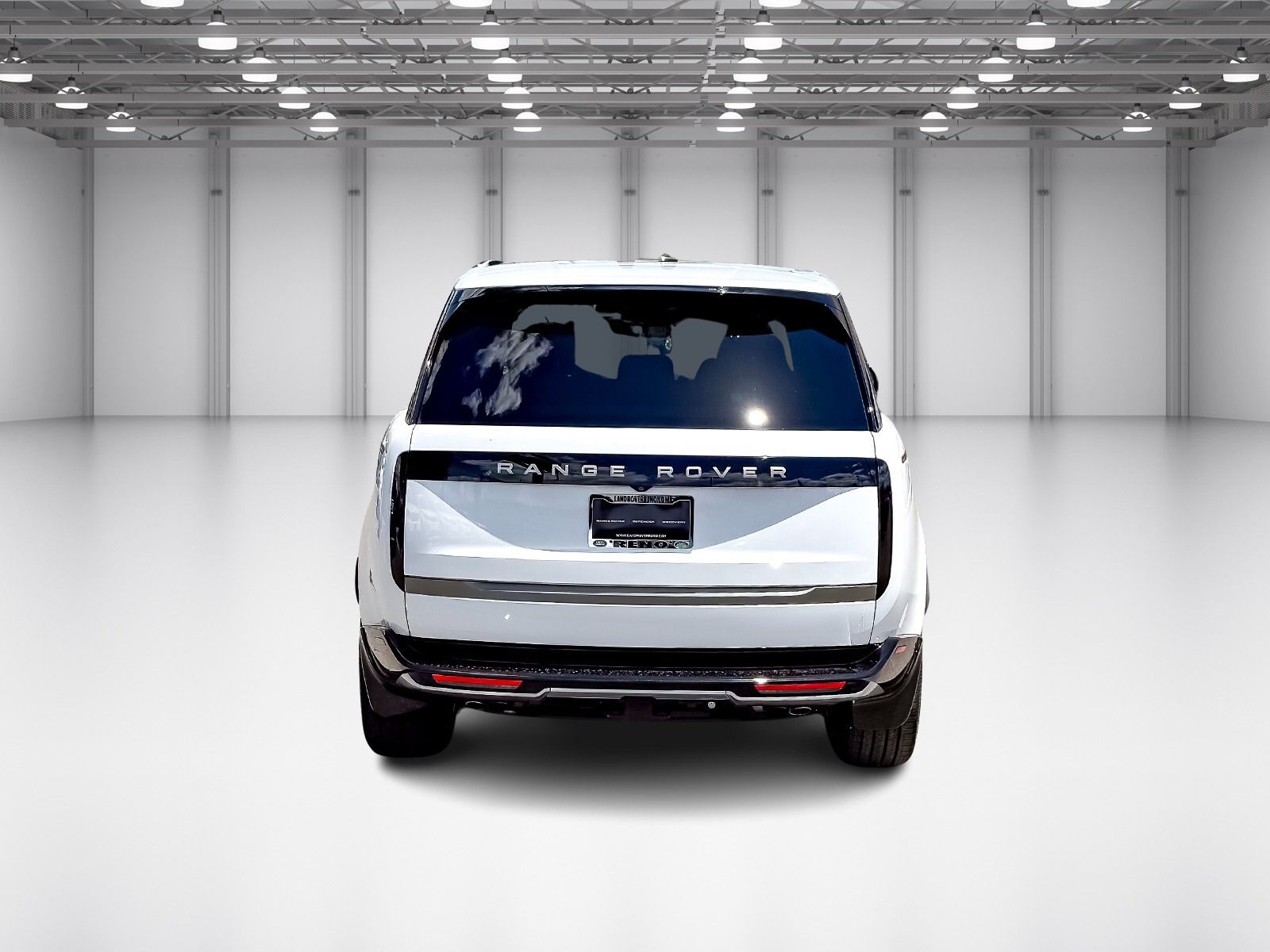 2025 Land Rover Range Rover SE photo 4