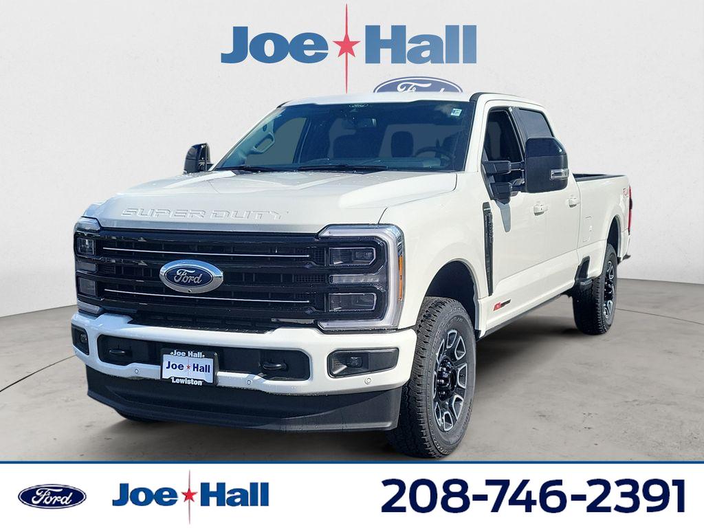 2025 Ford F-350 Super Duty Platinum's photo