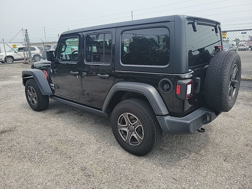 2018 Jeep Wrangler Unlimited Sport photo 3