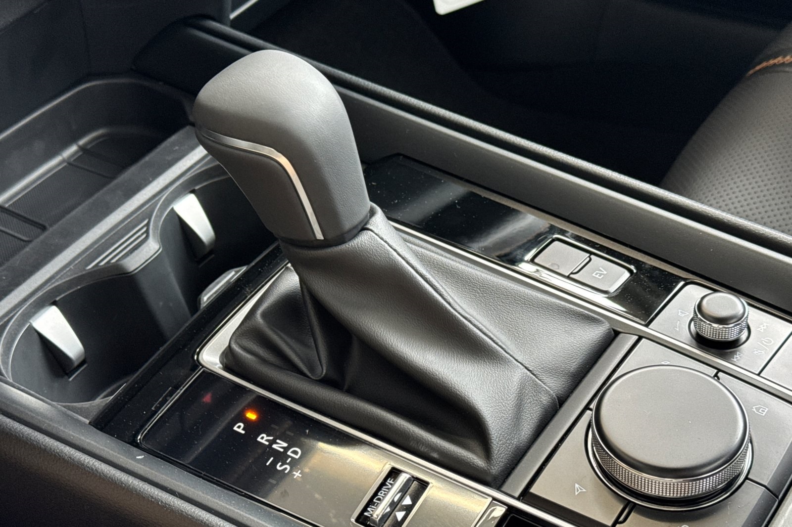 2025 Mazda CX-50 Premium photo 17