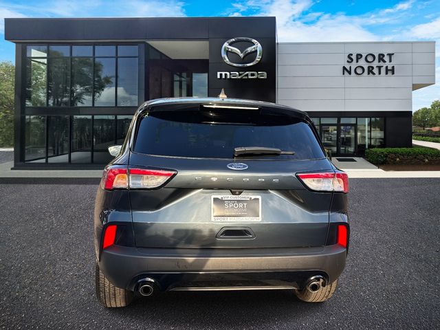 2022 Ford Escape SE photo 4