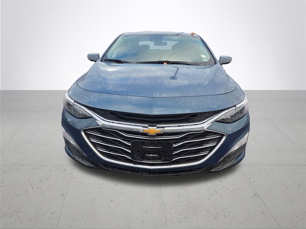2024 Chevrolet Malibu 1LT photo 3