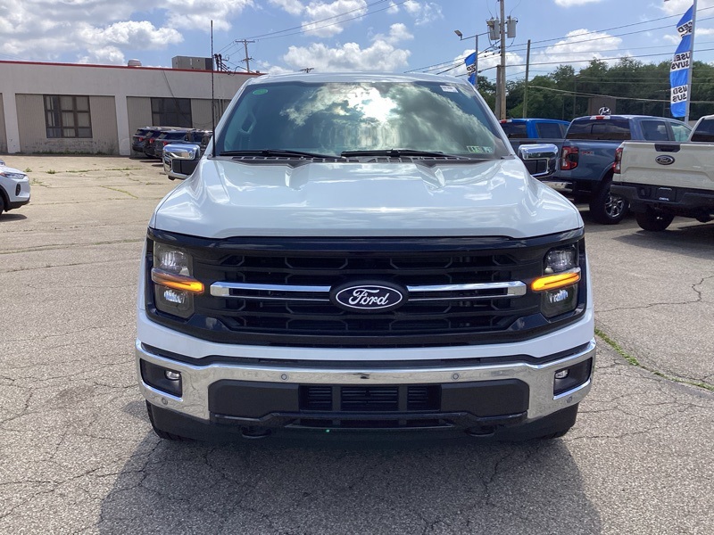 2025 Ford F-150 XLT photo 2