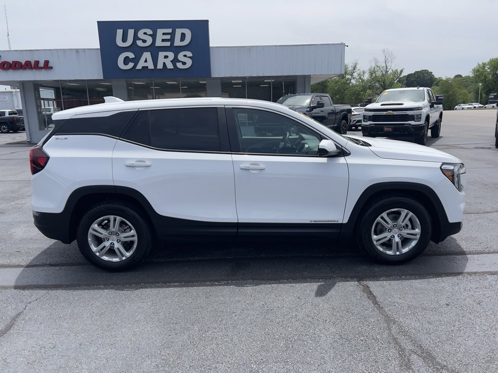 2024 Gmc Terrain SLE photo 6