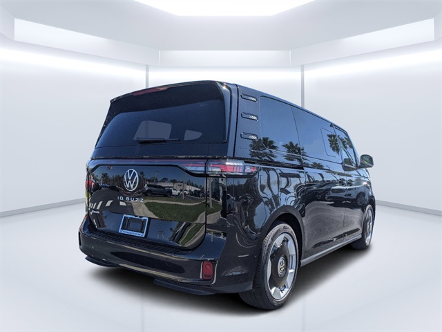 2025 Volkswagen ID. Buzz Pro S photo 3