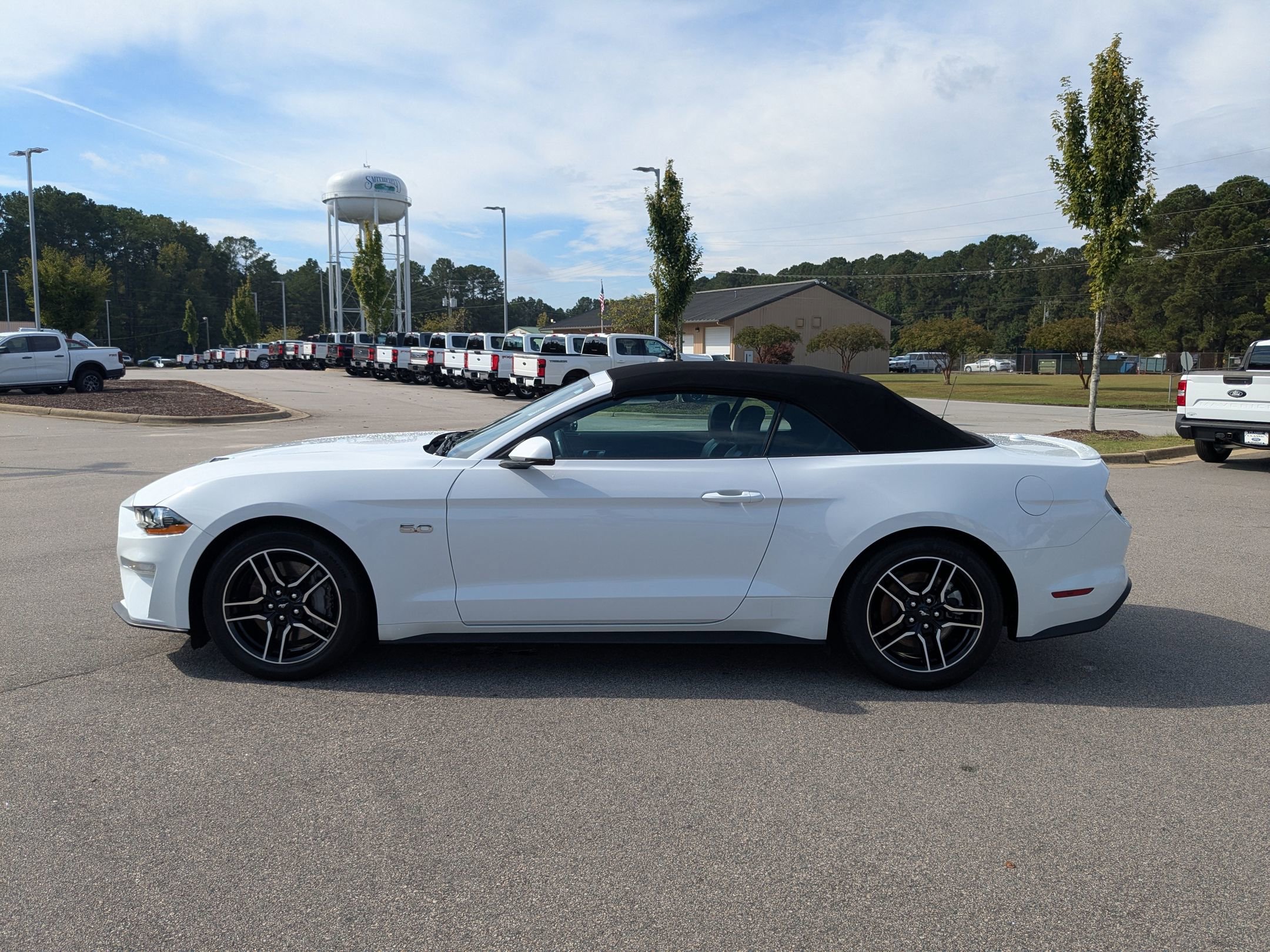 2022 Ford Mustang GT Premium photo 11