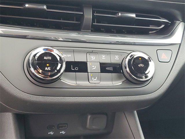2025 Buick Envista Preferred photo 16