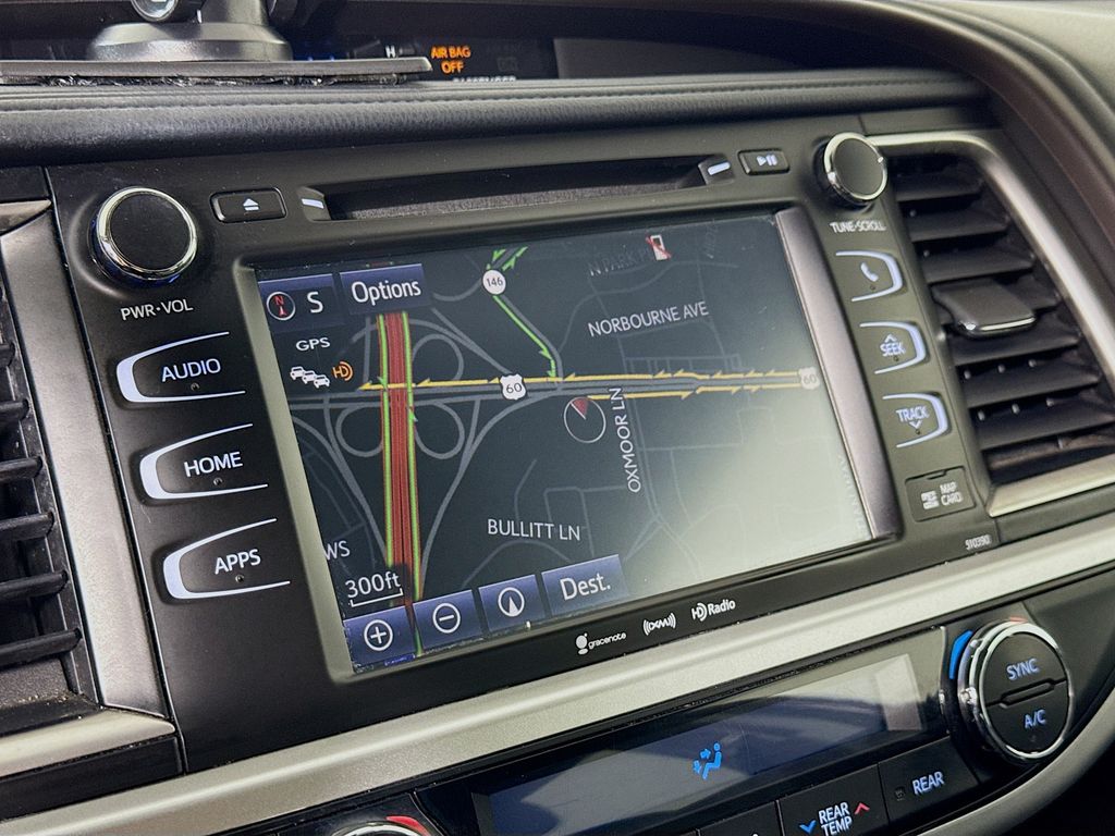 2019 Toyota Highlander XLE photo 4