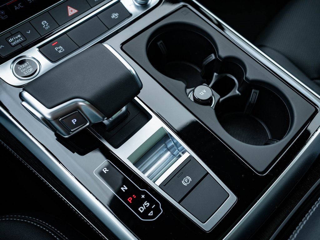 2025 Audi Q7 55 Premium Plus photo 31