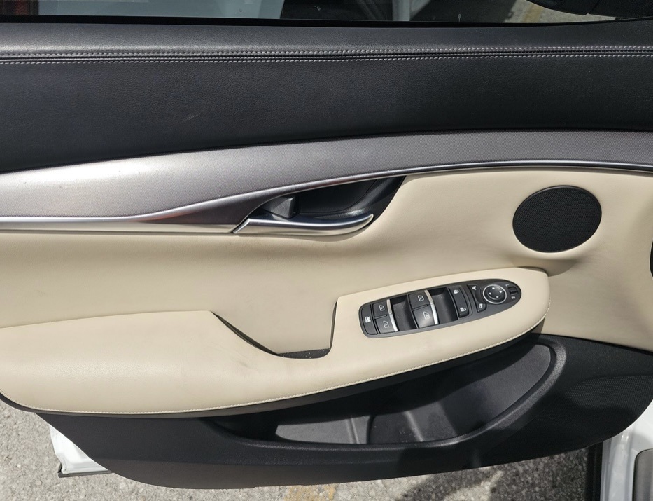 2022 Infiniti QX50 Luxe photo 8
