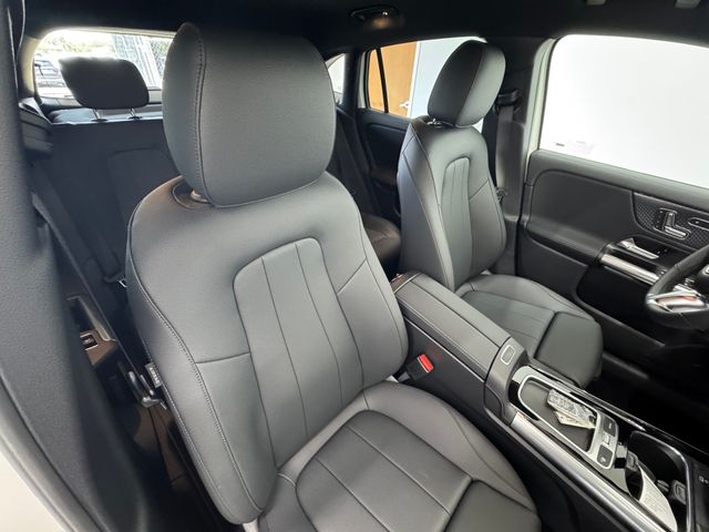 2026 Mercedes Benz GLA 250 photo 35