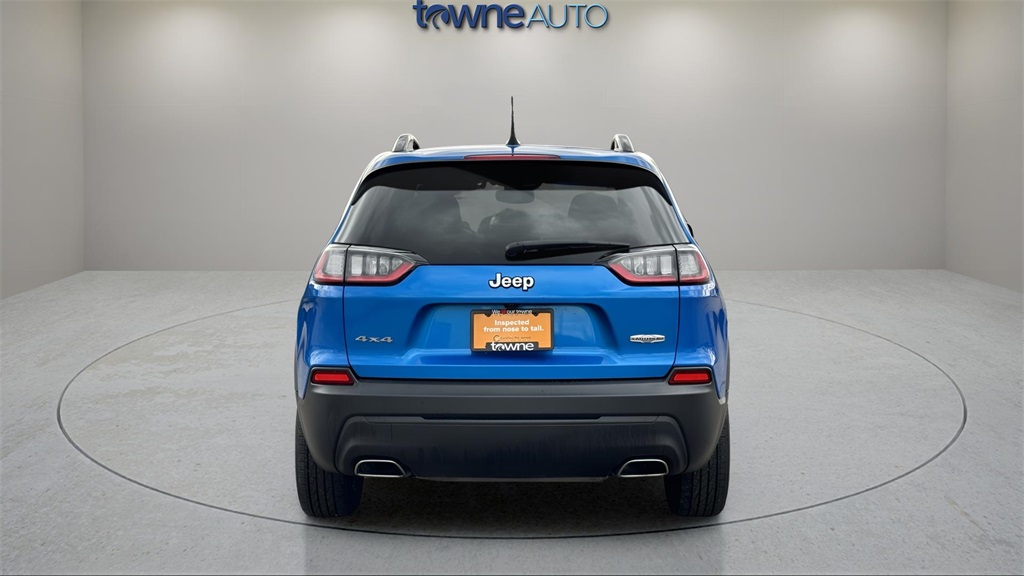 2022 Jeep Cherokee Latitude Lux photo 3