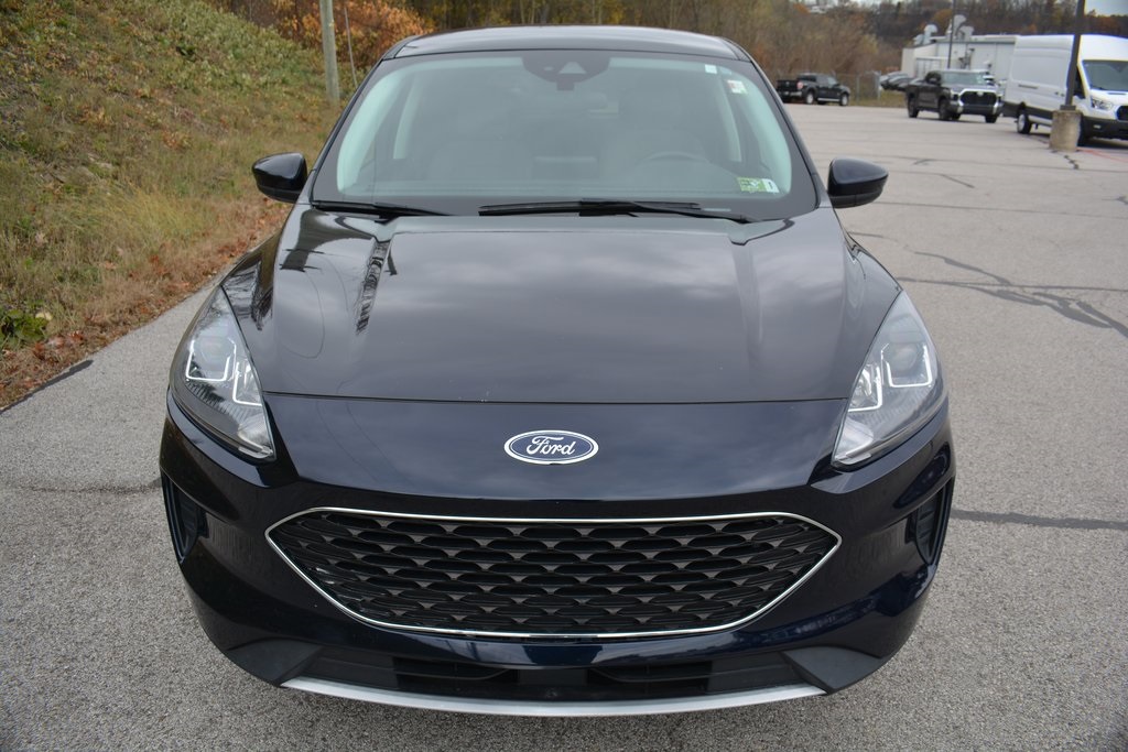 Used 2021 Ford Escape SE with VIN 1FMCU9BZ2MUA35201 for sale in Steubenville, OH