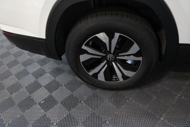 2026 Volkswagen Atlas SE Technology photo 25