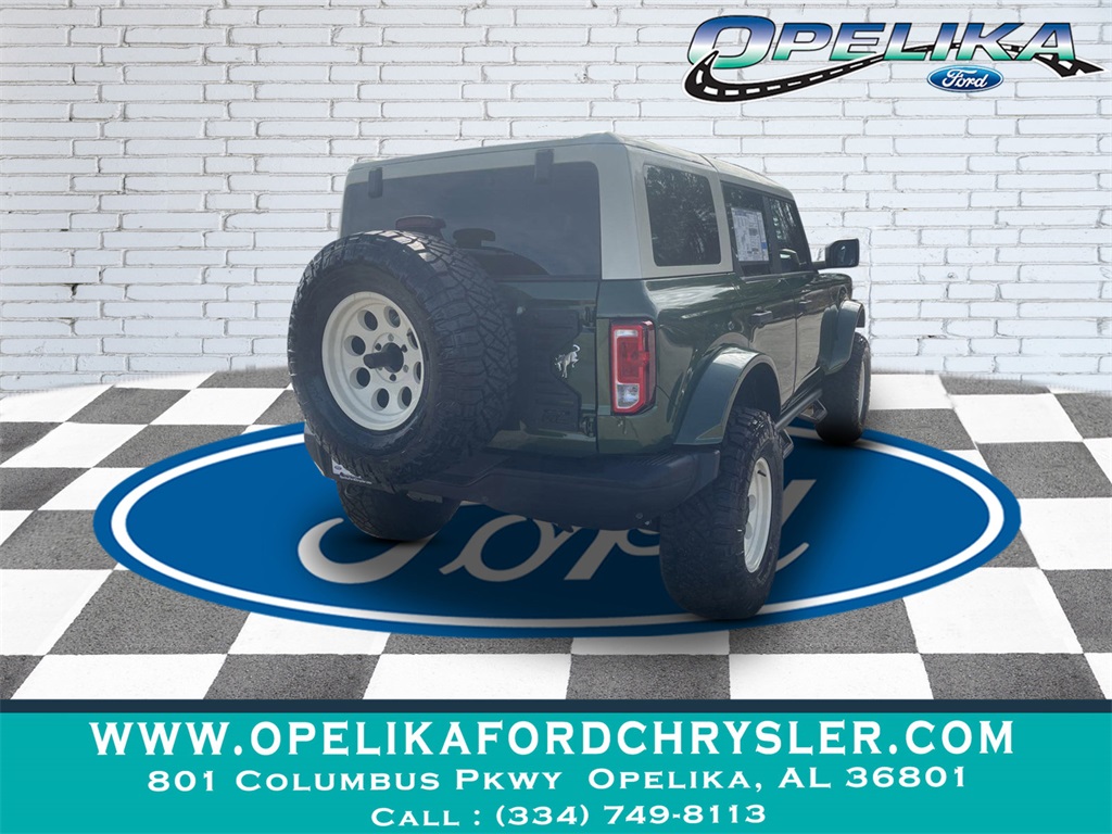 2024 Ford Bronco Black Diamond photo 3