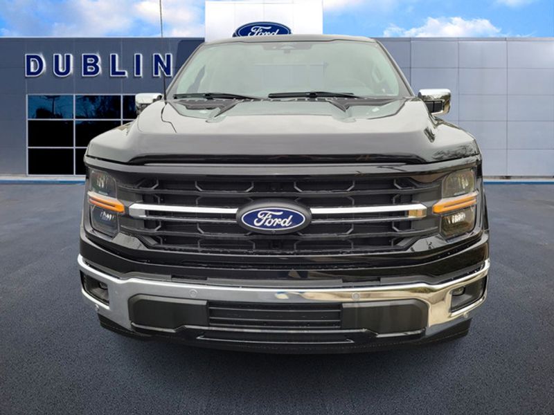 2025 Ford F-150 XLT photo 2