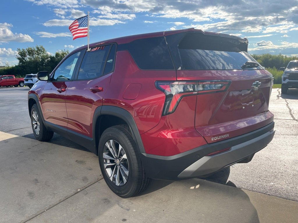 2026 Chevrolet Equinox LT photo 5