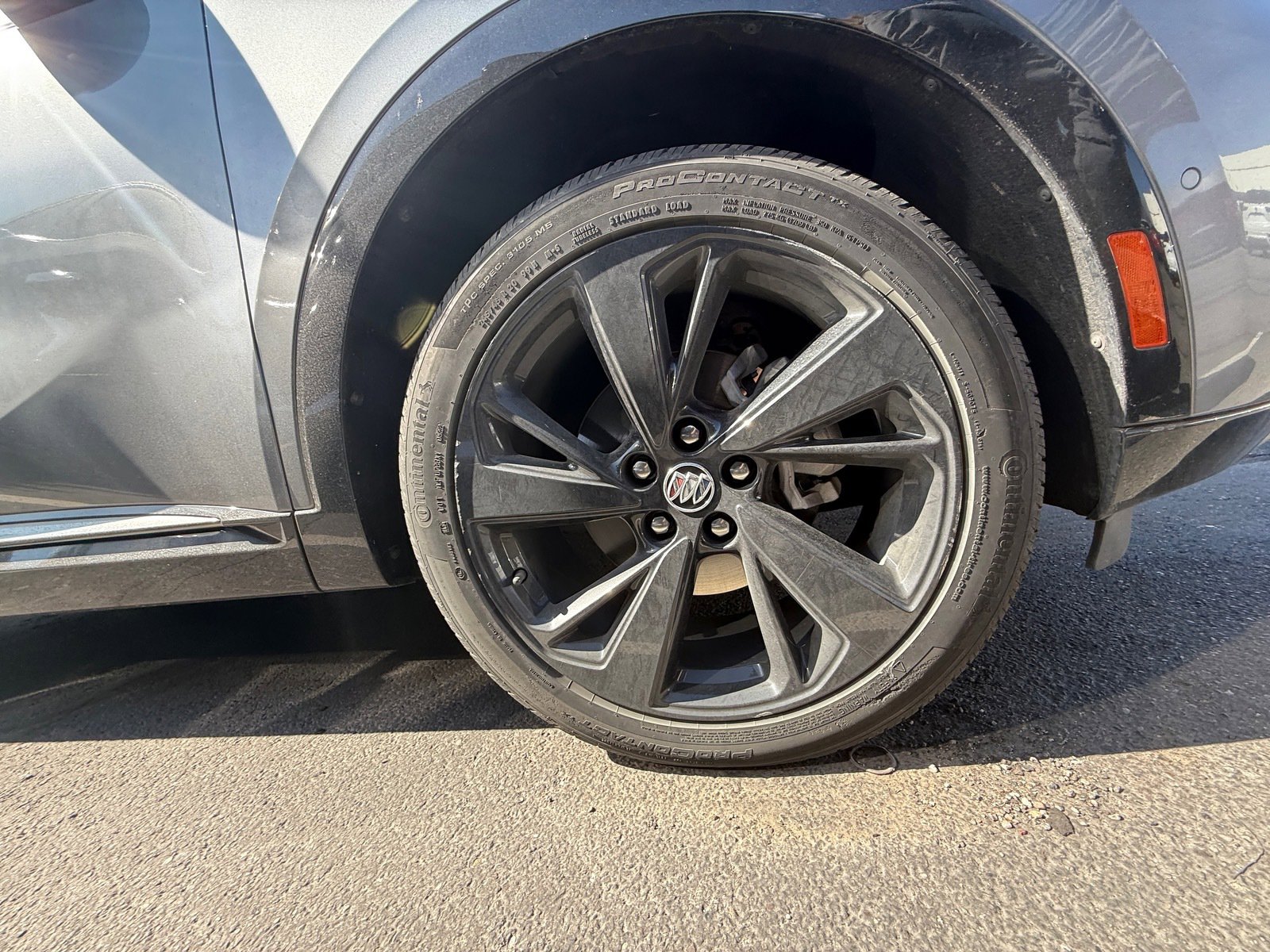 2022 Buick Envision Essence photo 4