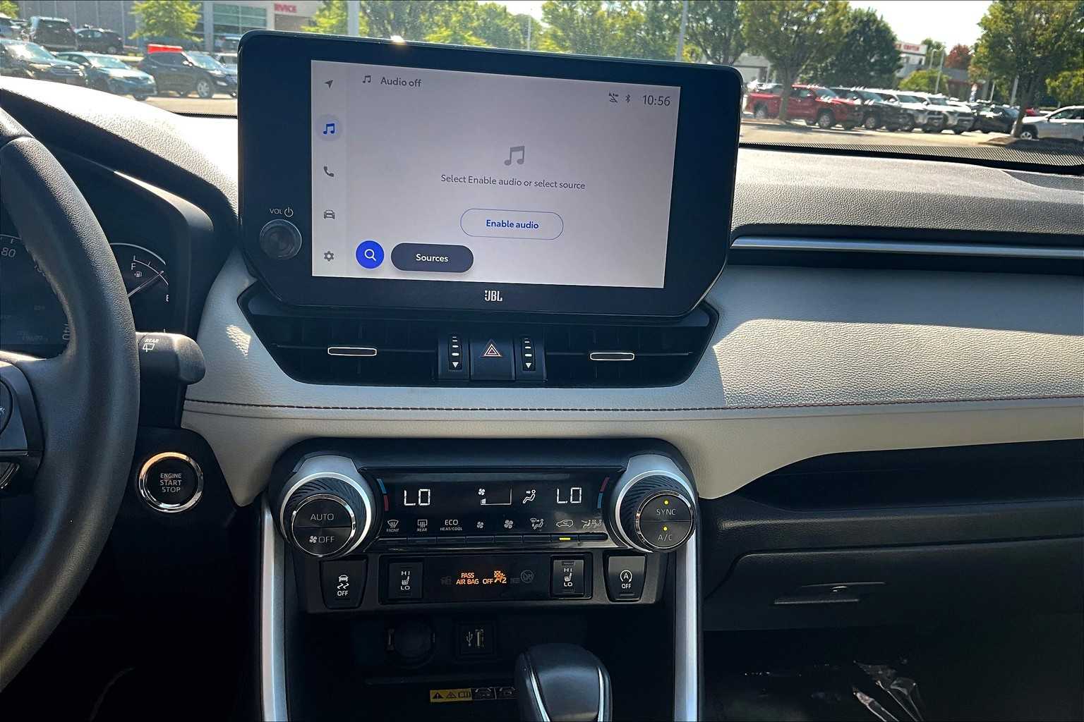 2024 Toyota RAV4 XLE Premium photo 29