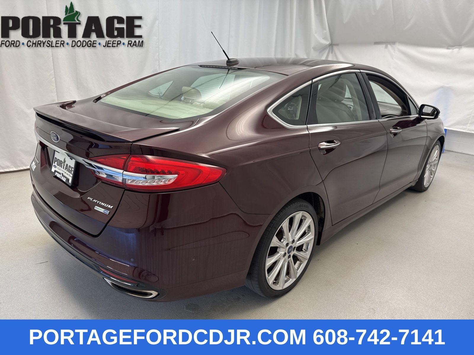 2017 Ford Fusion Platinum photo 2